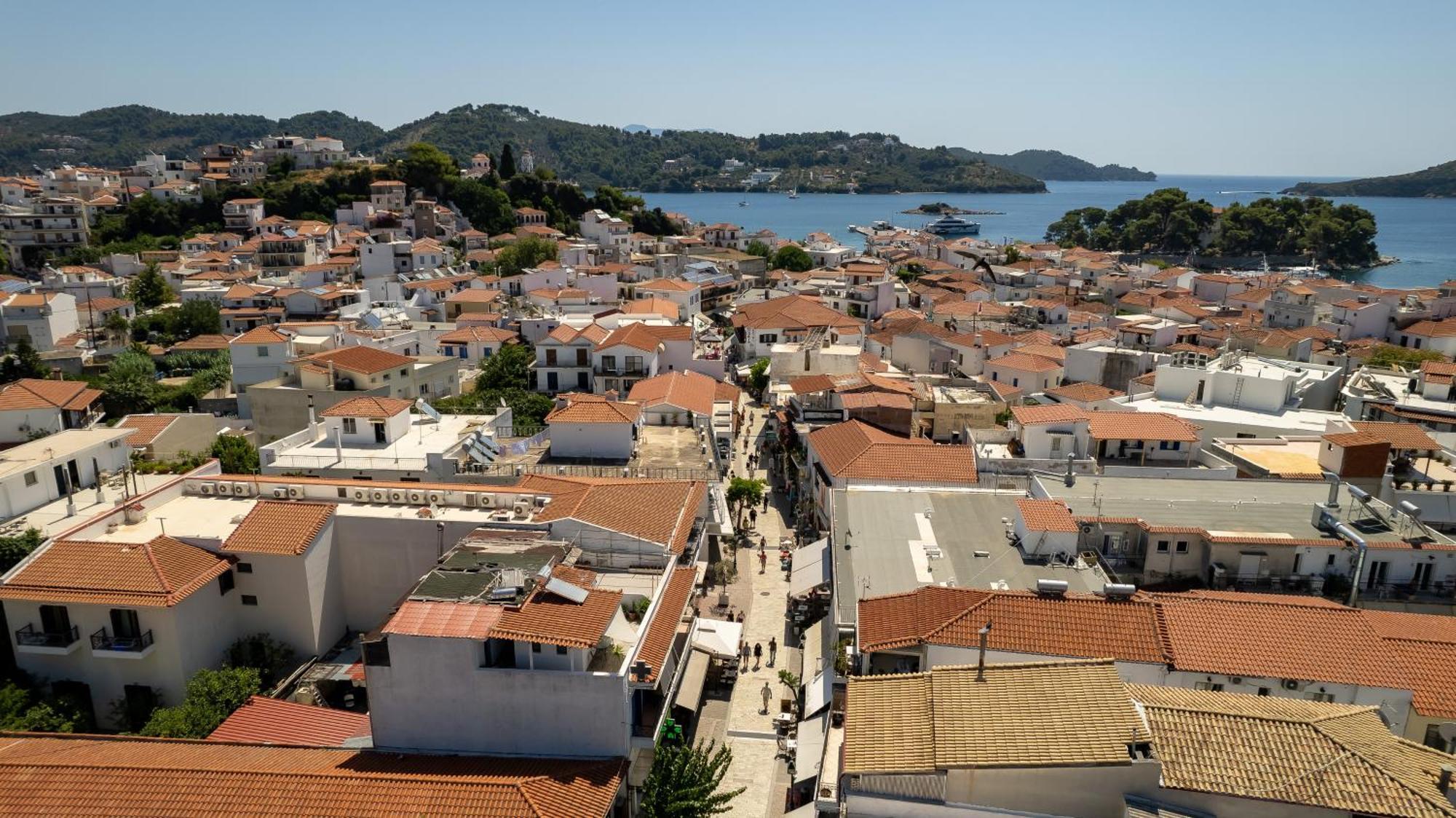 Ocean 11 Hotel Skiathos Town Exterior photo